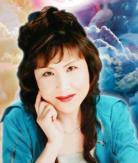 舞藤花（まどか）先生